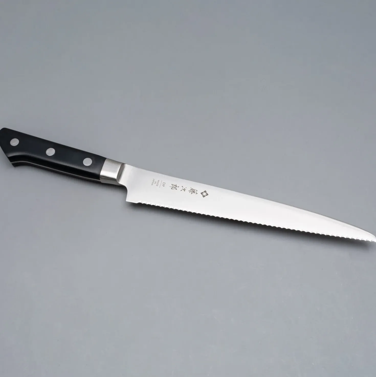 Tojiro DP3 Broodmes 22 cm