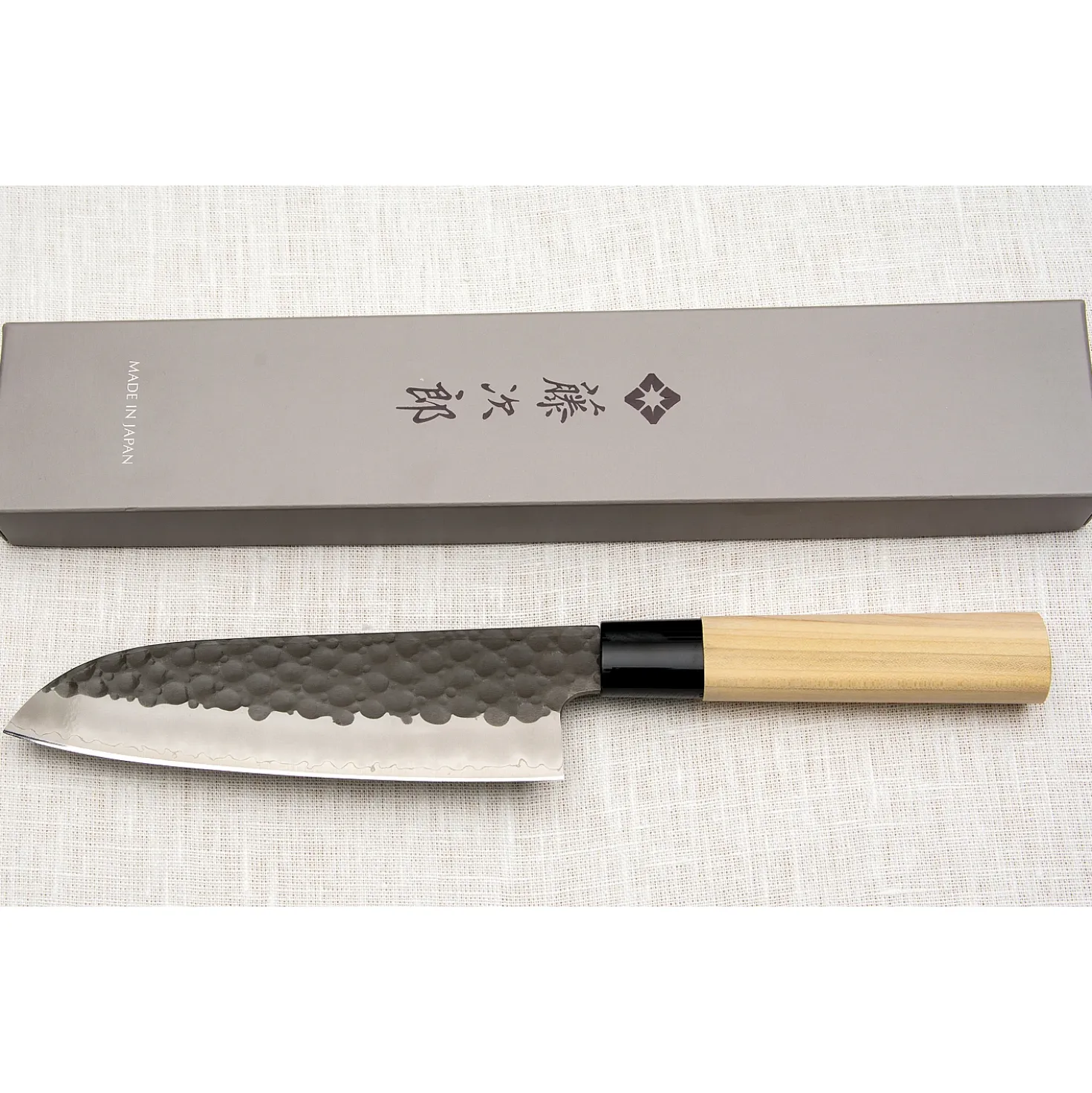 Tojiro DP3 Tsuchime Wa Santoku 17 cm