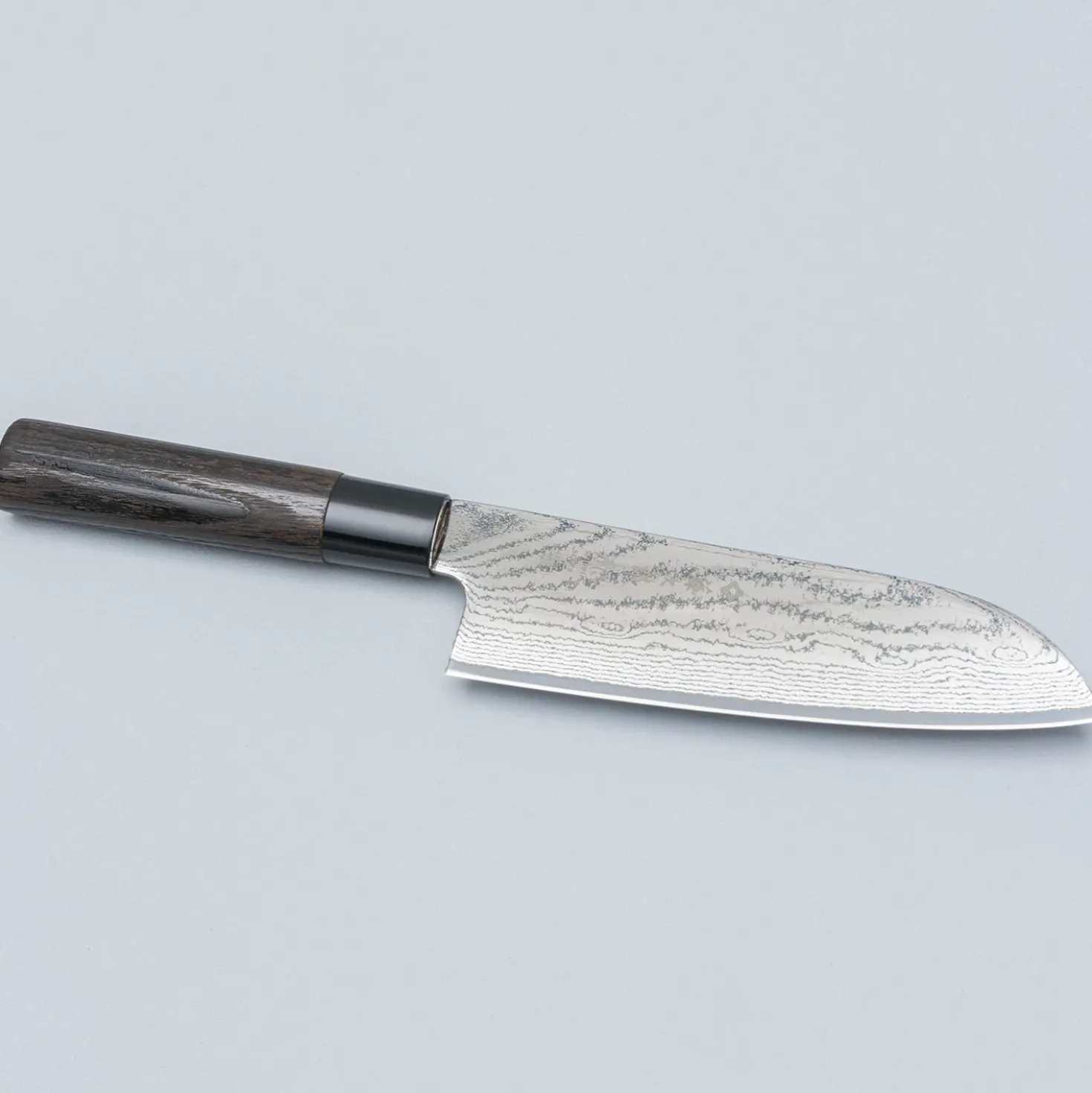 Tojiro Shippu Black Santoku 17 cm