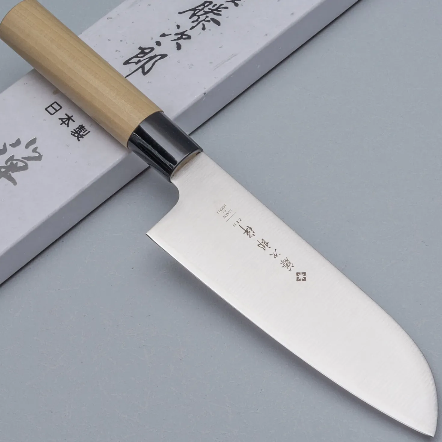Tojiro Zen Santoku