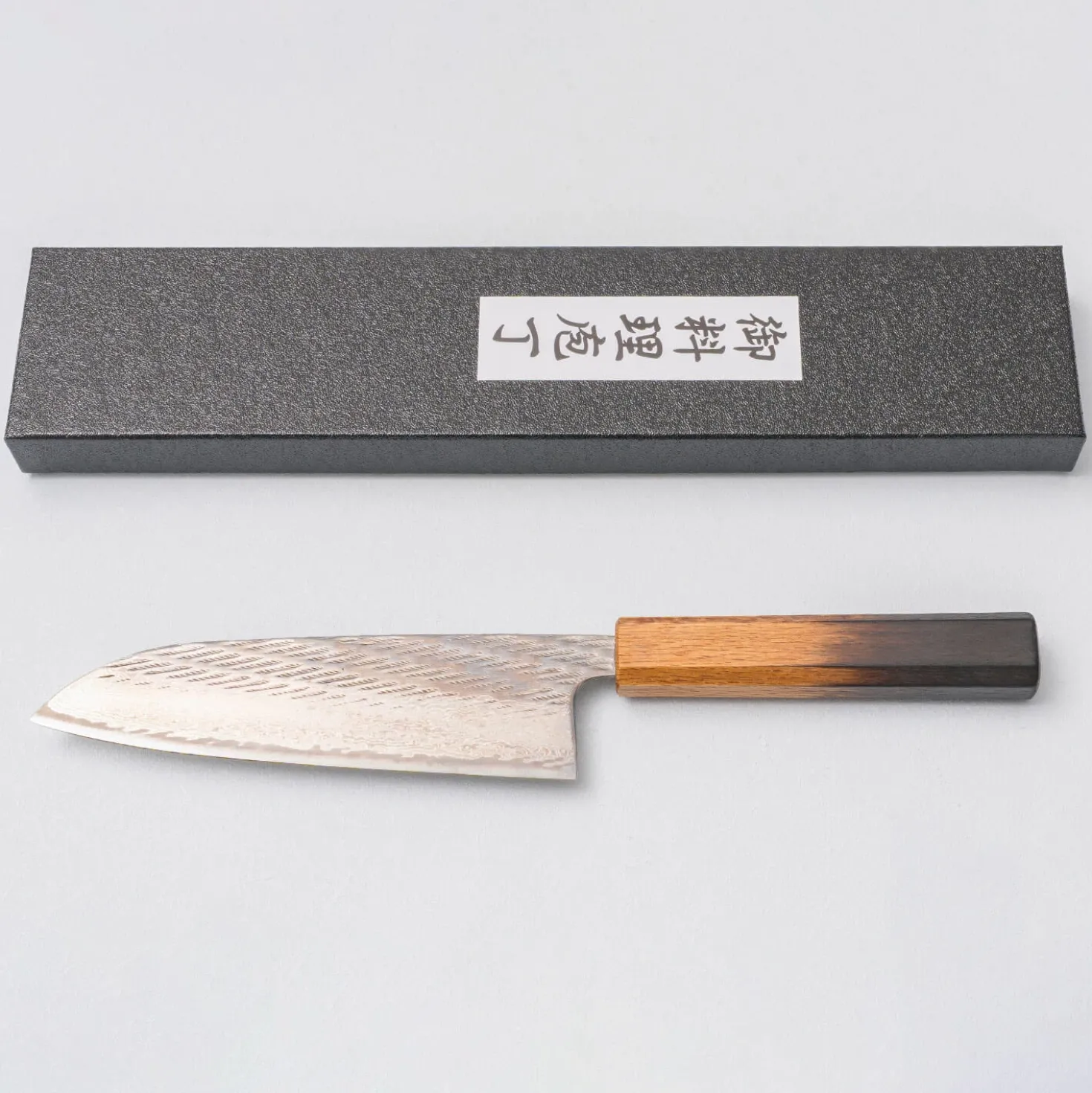 Tsunehisa AUS10 Nawame Damast Santoku 17 cm