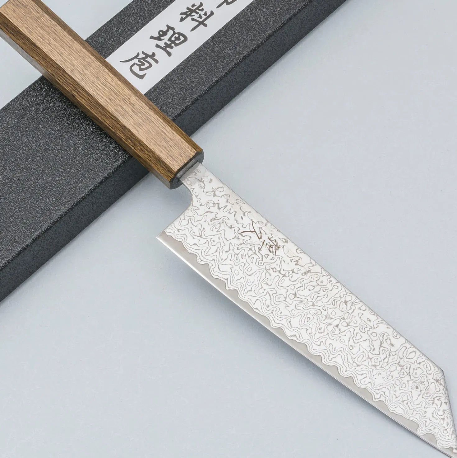 Tsunehisa AUS10 Nickel Damast Bunka 18 cm