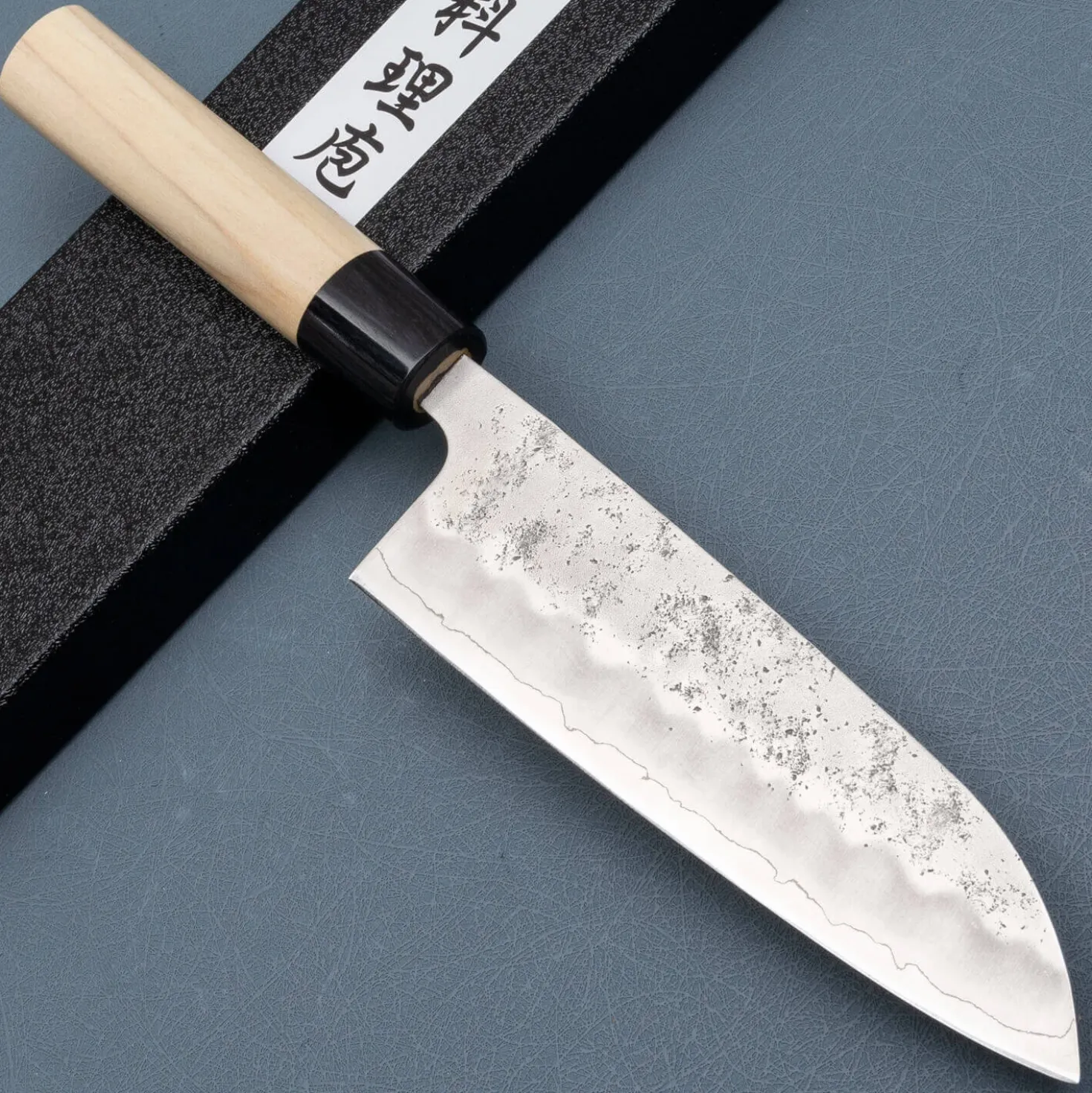 Tsunehisa Ginsan Nashiji Santoku