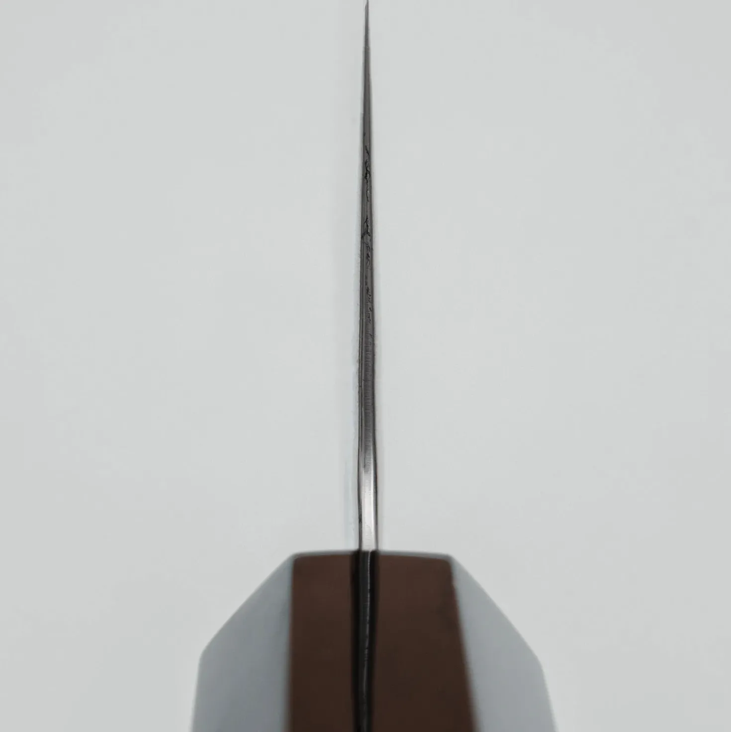 Tsunehisa Ginsan Nawame Damast Ebony Santoku 17 cm