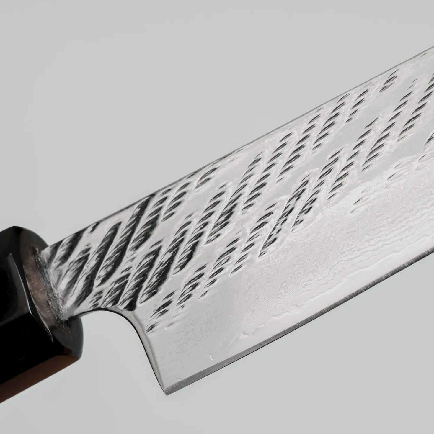 Tsunehisa Ginsan Nawame Damast Ebony Petty 13.5 cm