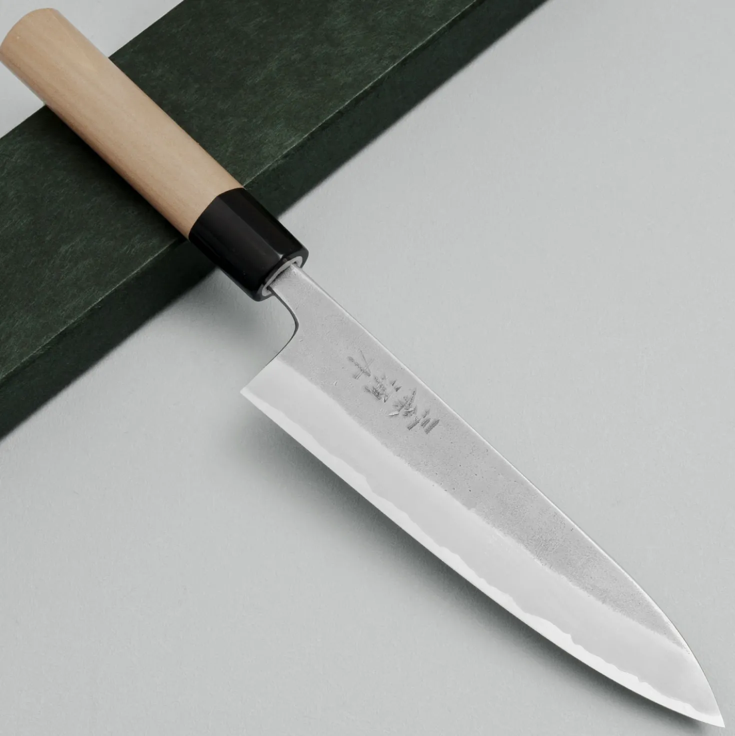 Wakui Shirogami #2 Kurouchi Gyuto 18 cm