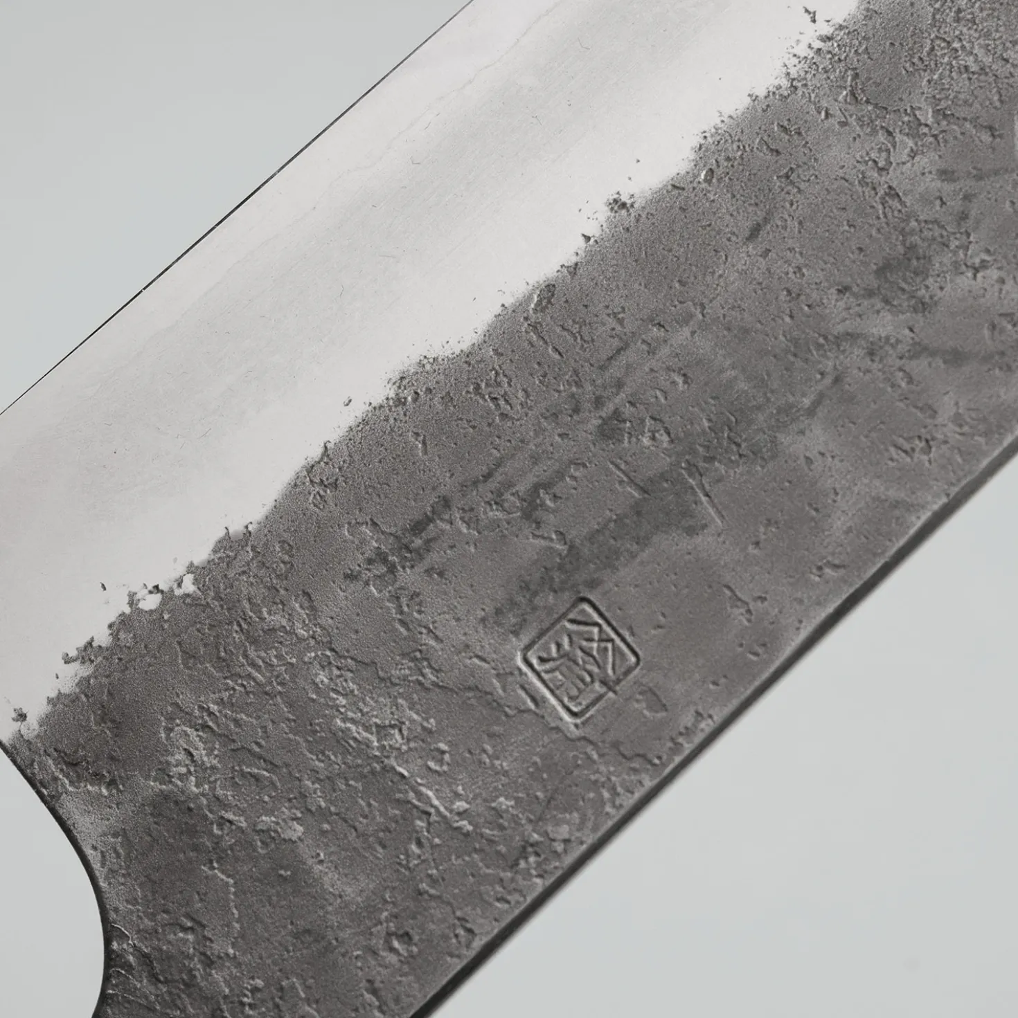 Wakui Shirogami #2 Tsuchime Kurouchi Santoku 16.5 cm
