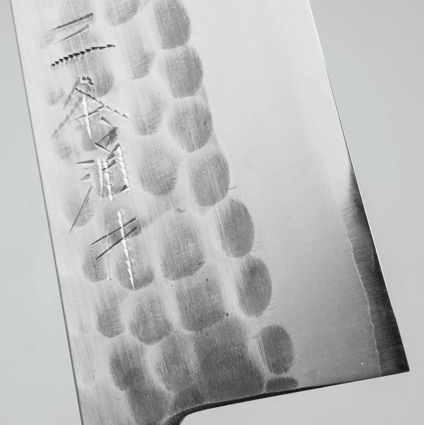 Wakui Shirogami #2 Tsuchime Migaki Santoku 16.5 cm