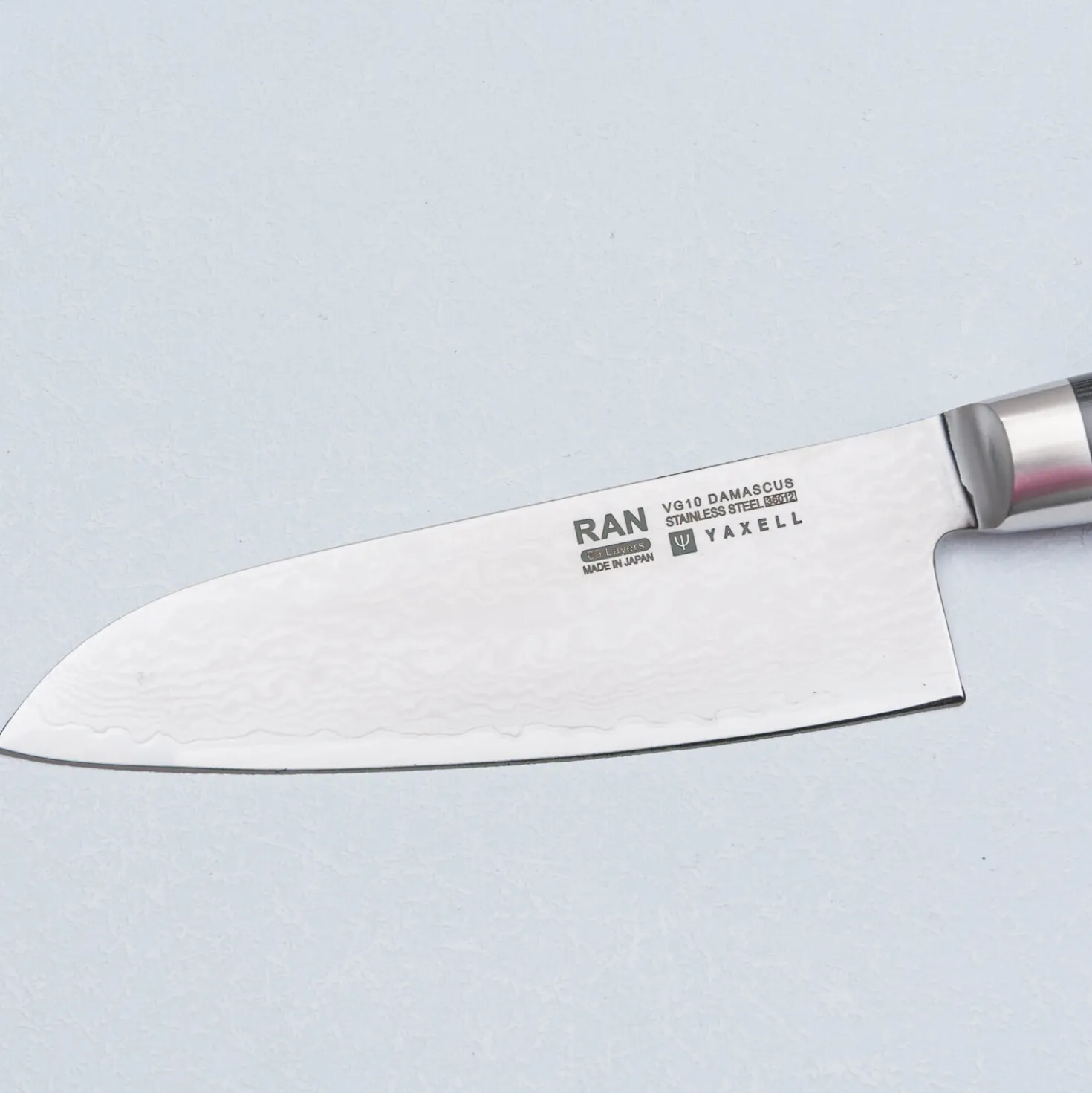 Yaxell Ran 69 Santoku 12.5 cm