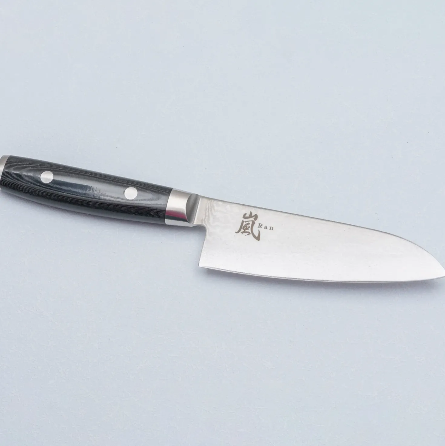 Yaxell Ran 69 Santoku 12.5 cm
