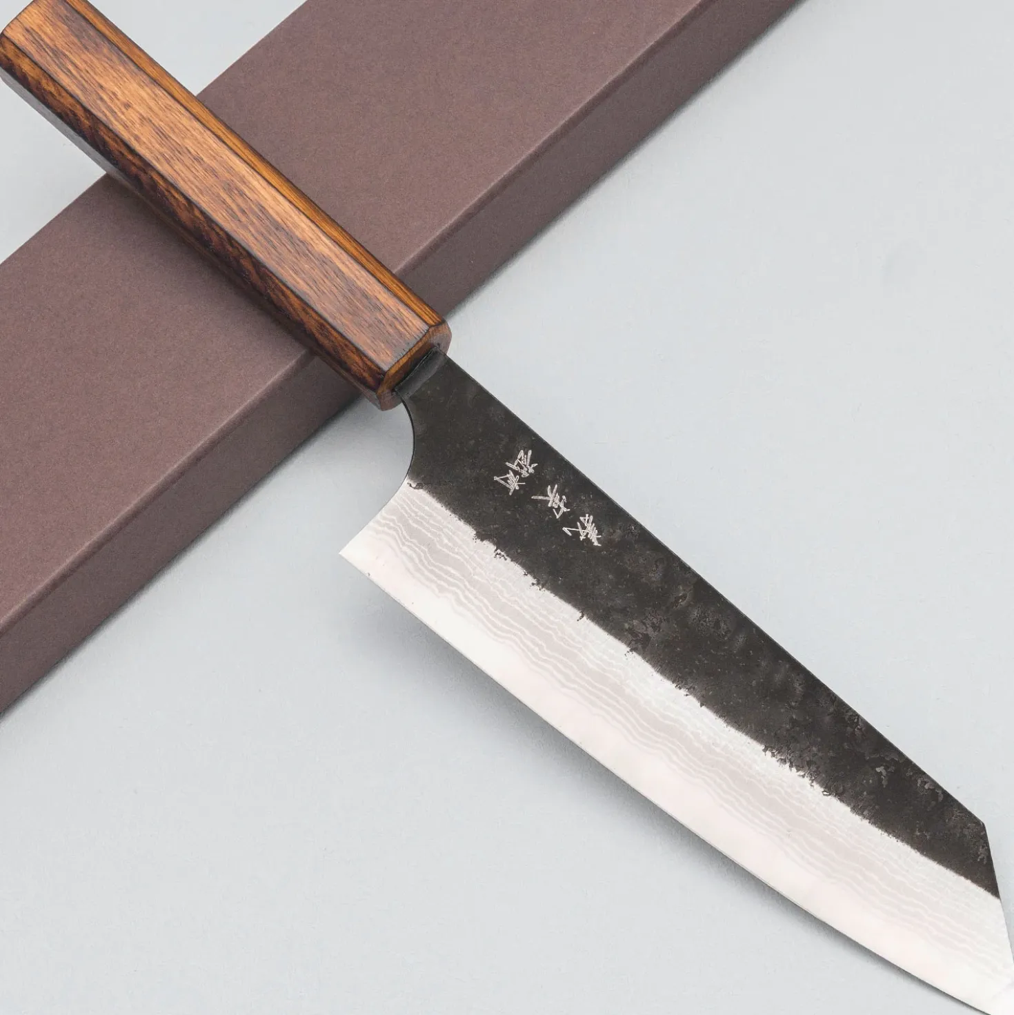 Yoshimi Kato Aogami Super Damast Iron Clad Kurouchi Oak Bunka 17 cm