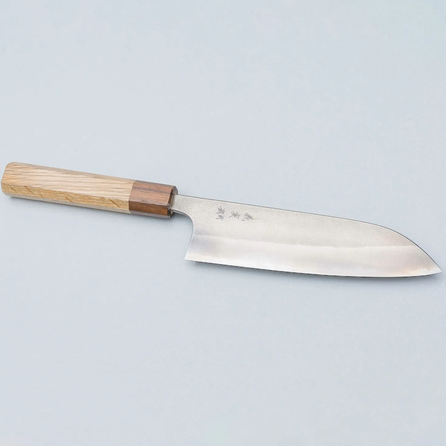 Yoshimi Kato Aogami Super Nashiji Oak Santoku 17 cm