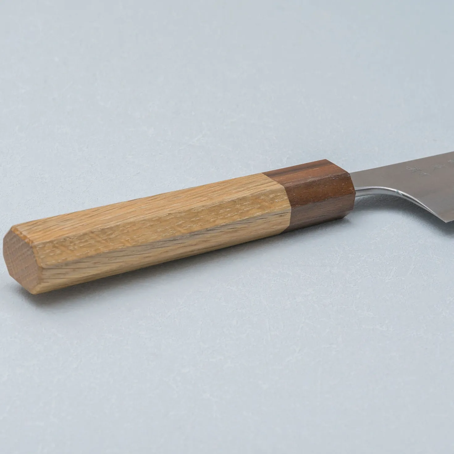Yoshimi Kato Aogami Super Nashiji Oak Santoku 17 cm