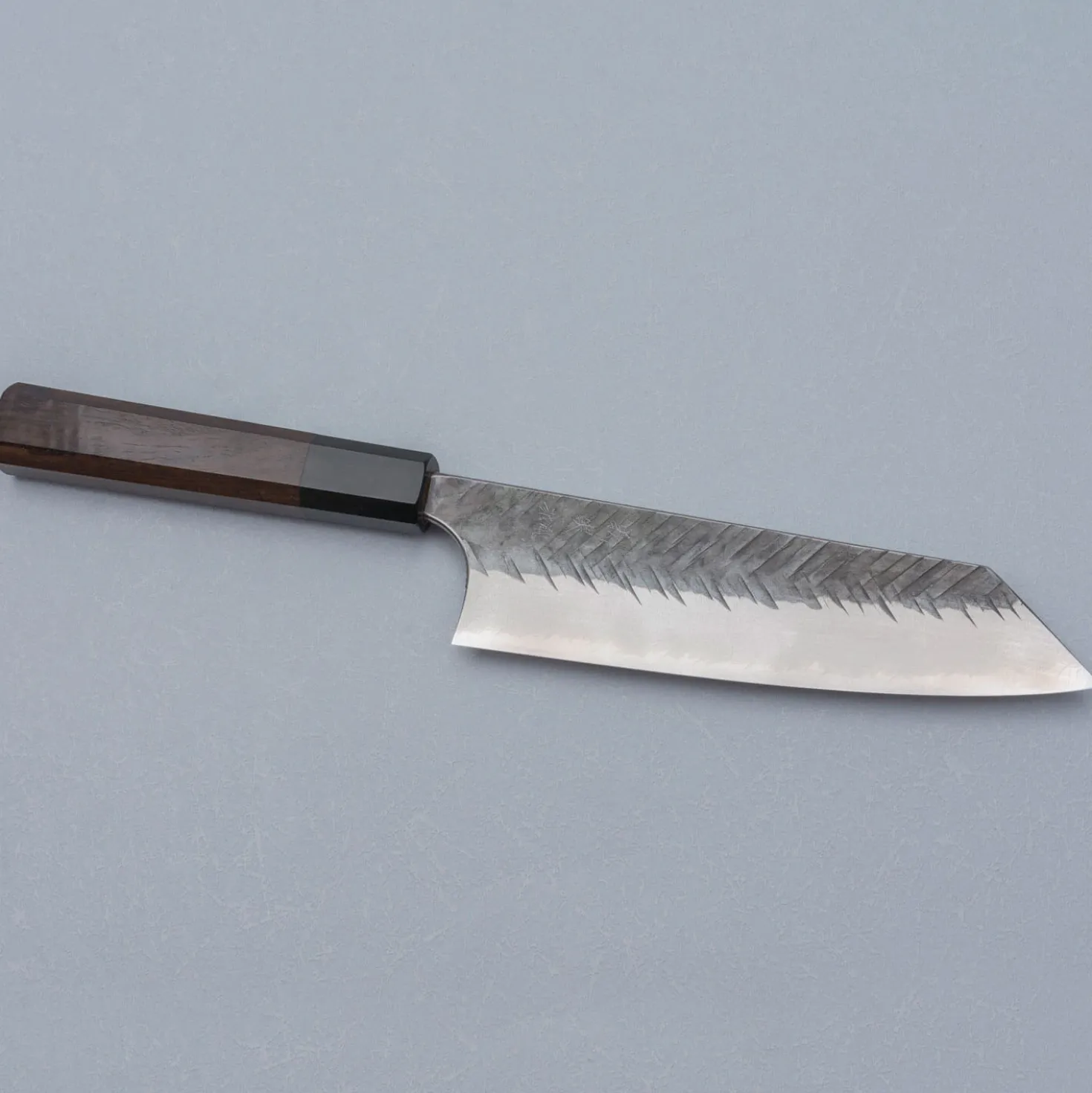 Yoshimi Kato Aogami Super V Tsuchime Walnut Bunka 17 cm