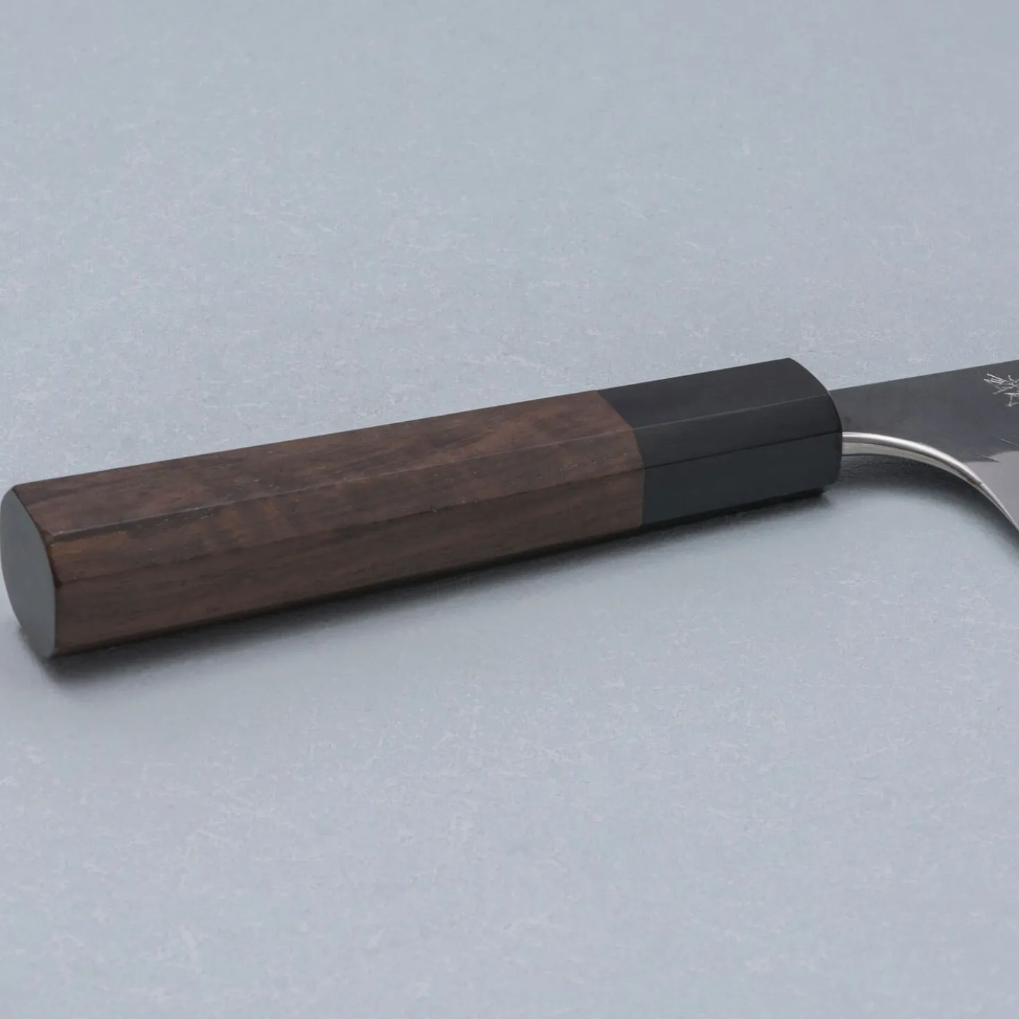 Yoshimi Kato Aogami Super V Tsuchime Walnut Bunka 17 cm