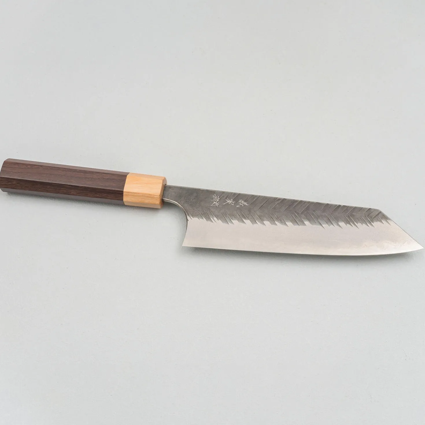 Yoshimi Kato Aogami Super V Tsuchime Rosewood Bunka 17 cm