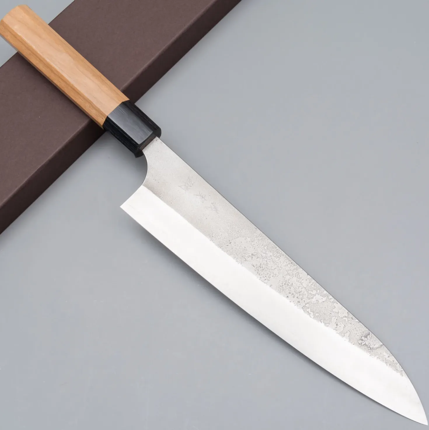 Yoshimi Kato Ginsan Nashiji Gyuto 21 cm