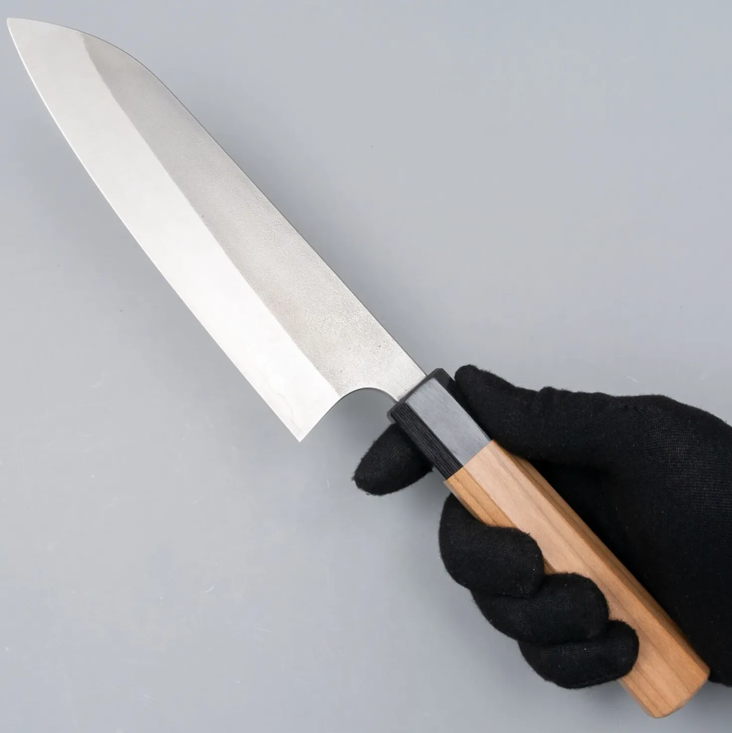 Yoshimi Kato Ginsan Nashiji Santoku 17 cm