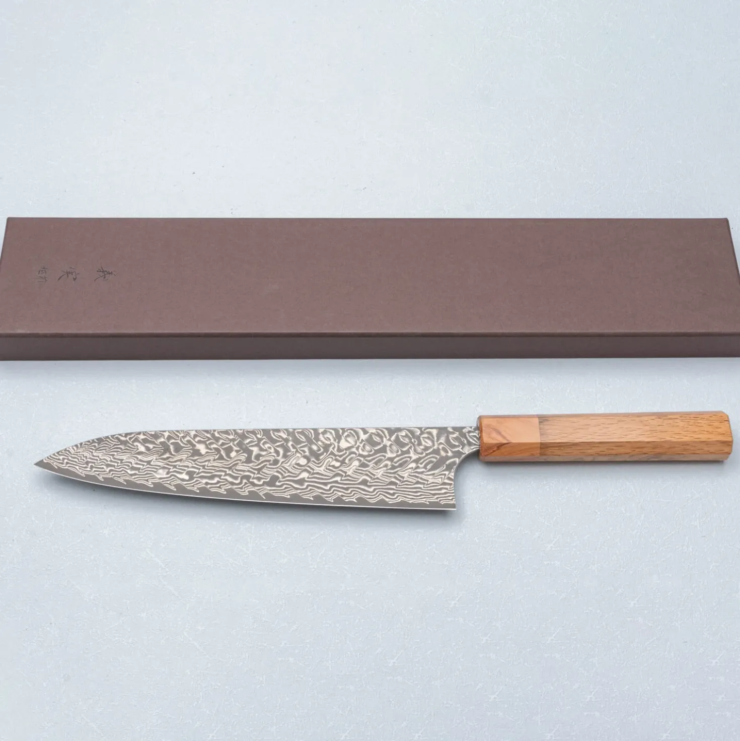 Yoshimi Kato SG2 Damast Oak Gyuto 21 cm