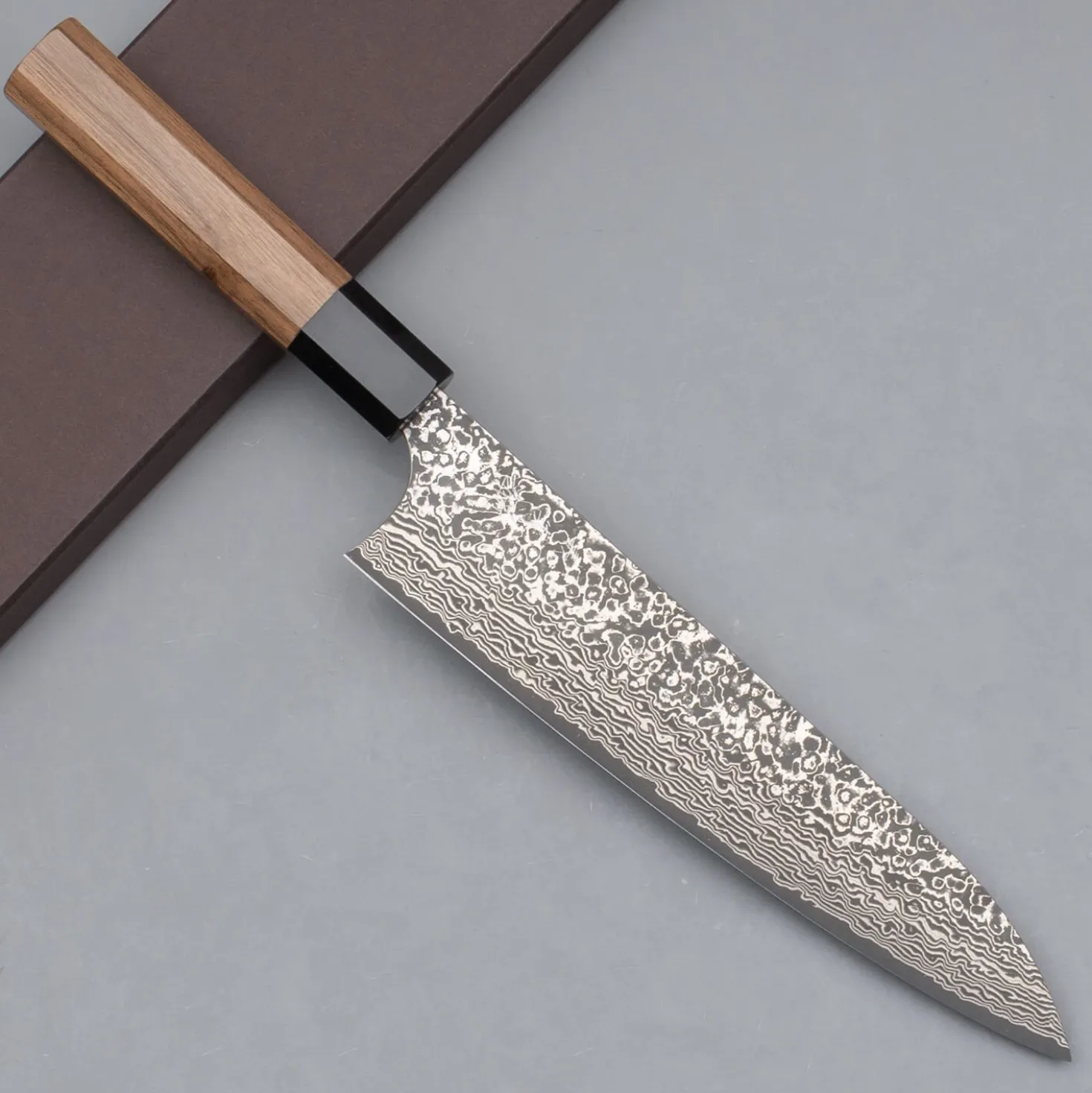 Yoshimi Kato VG10 Damast Bunka 17 cm