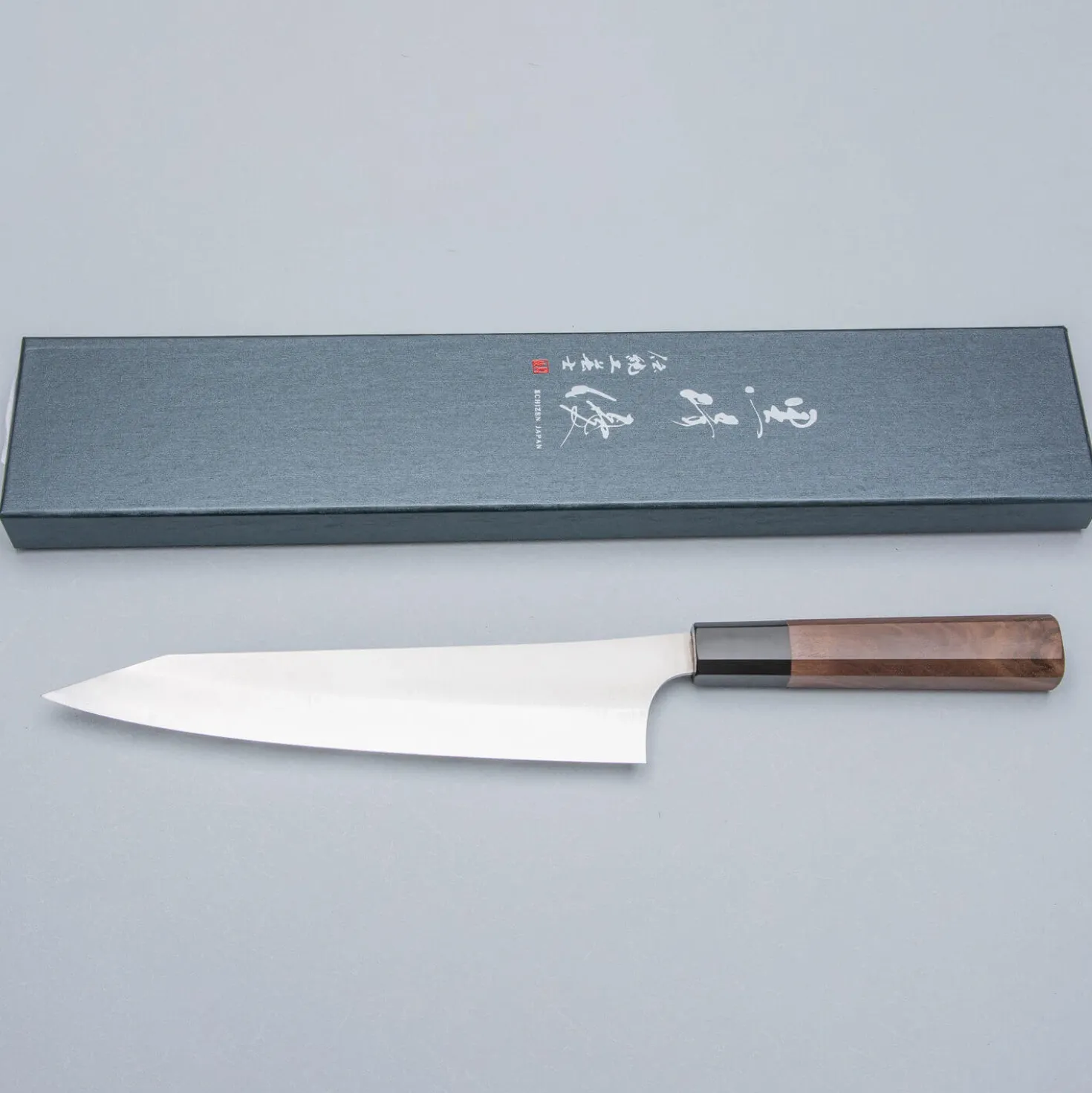 Yu Kurosaki Gekko XEOS Walnut Gyuto 21 cm