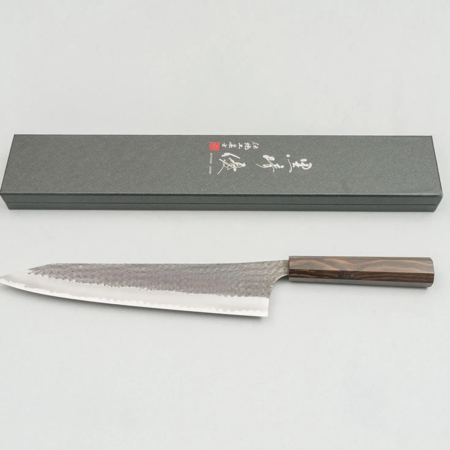 Yu Kurosaki Kokusen Ei Ebony Gyuto 27 cm