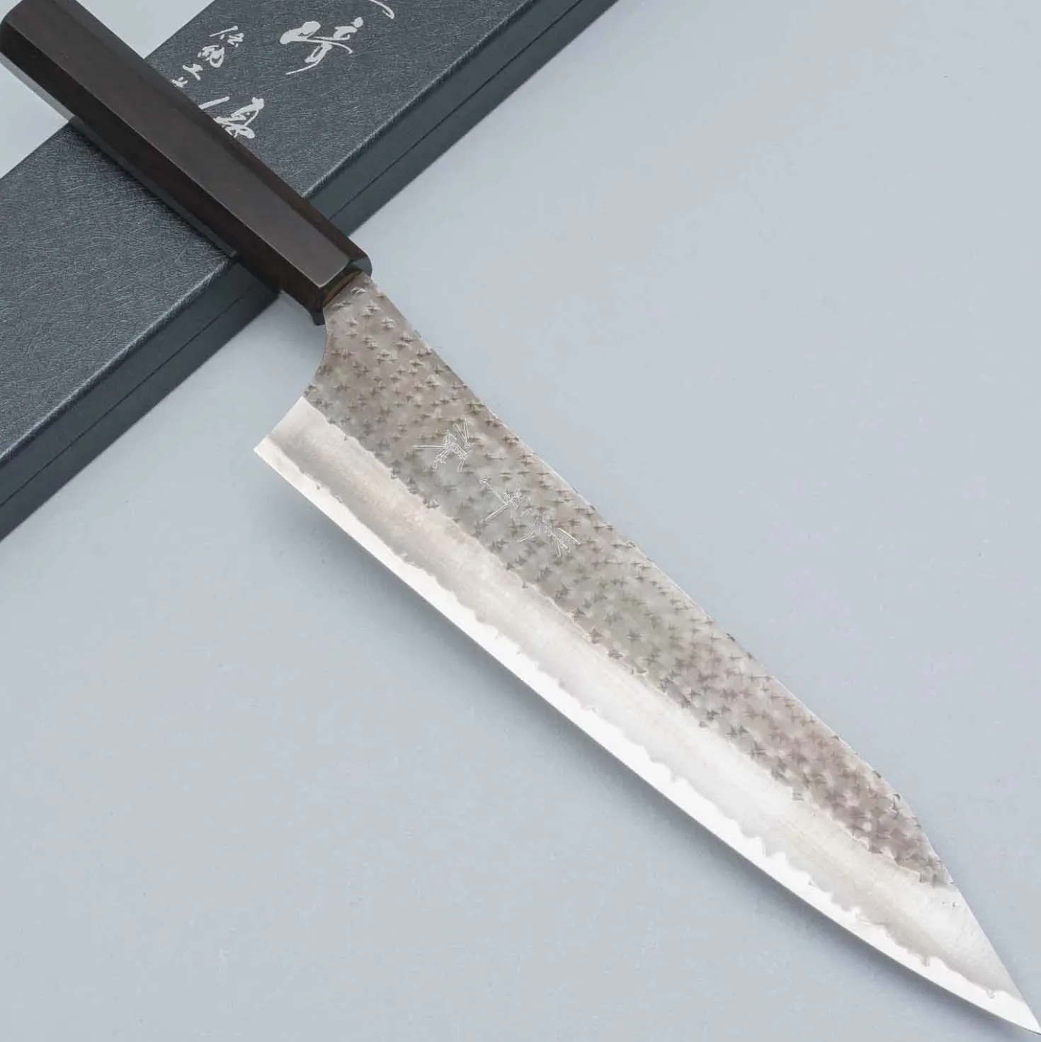 Yu Kurosaki Kokusen Ei Ebony Gyuto 21 cm