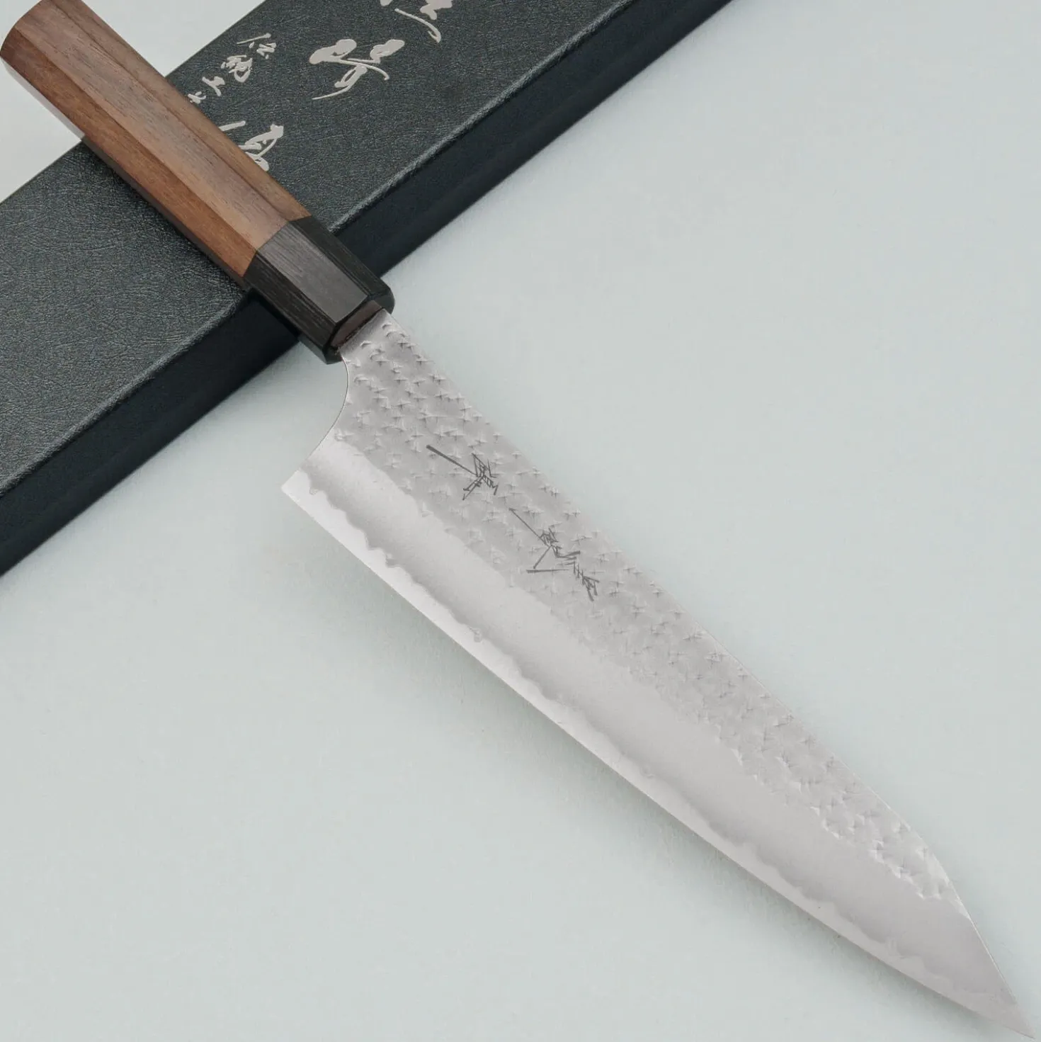 Yu Kurosaki Kokusen Ei Migaki Rosewood Gyuto 21 cm