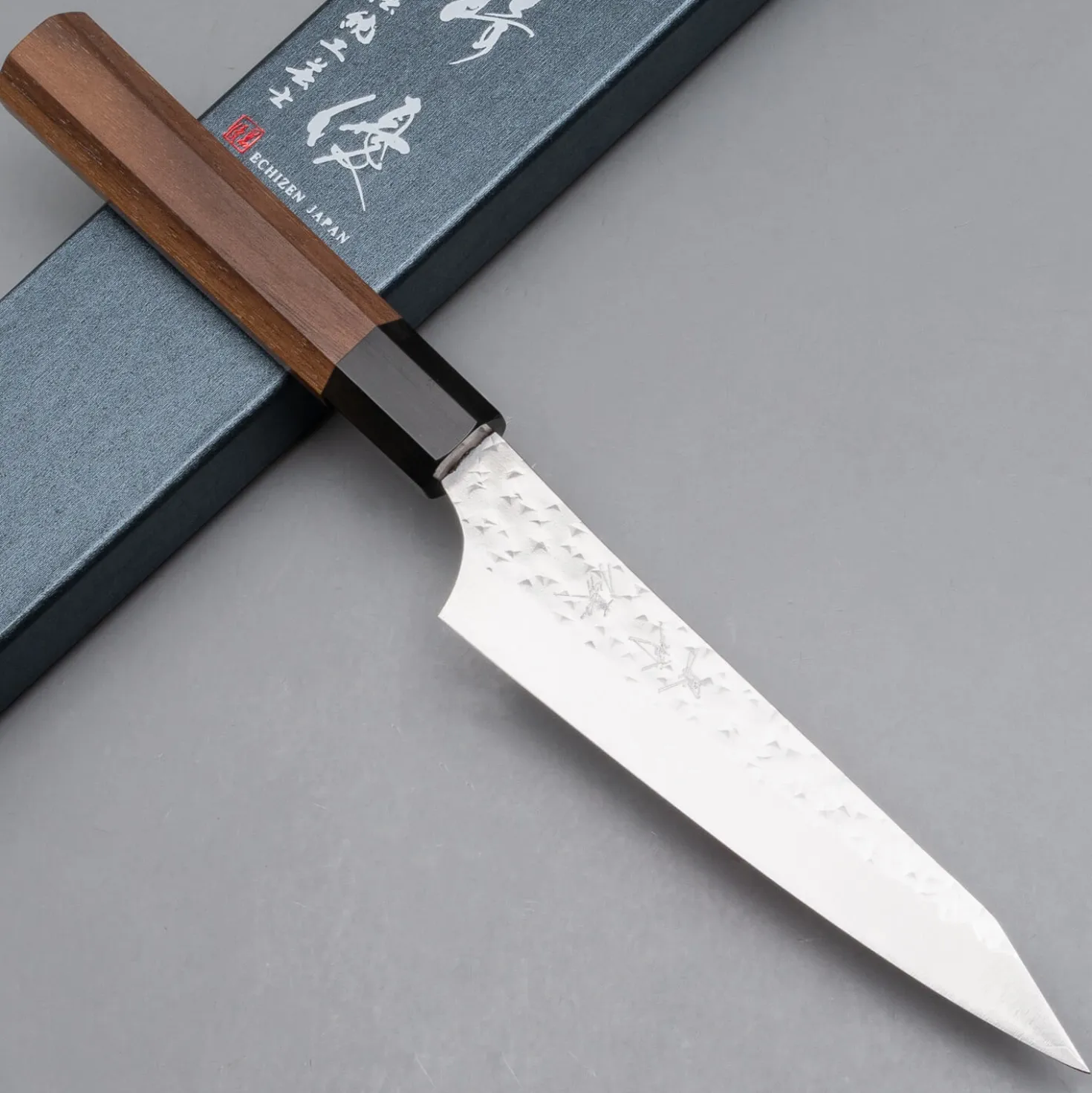 Yu Kurosaki Senko Ei Walnut Petty 13.5 cm